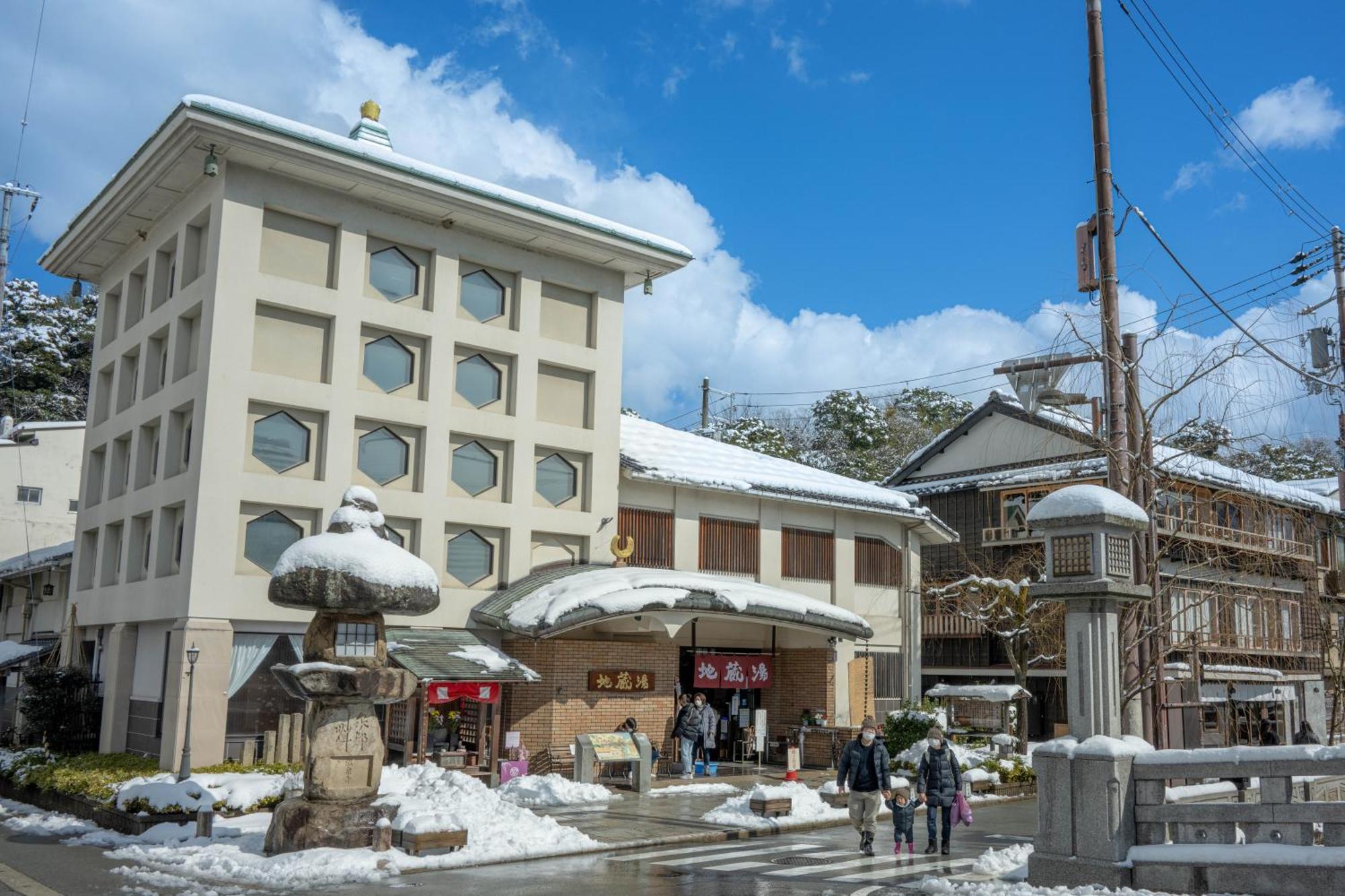 米高扬酒店 丰冈市 外观 照片